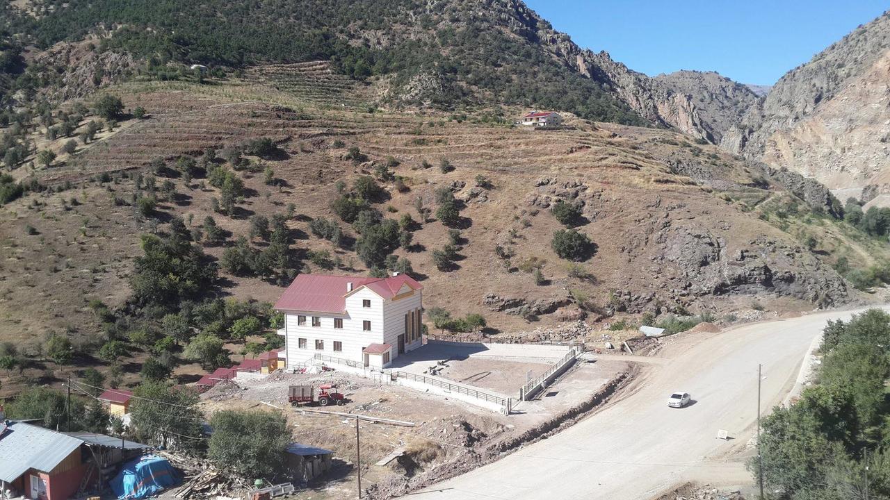 Karsi Bahce Hotell Sebinkarahisar Exteriör bild